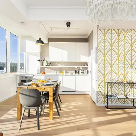Whome | 270º Panoramic View Premium Apartment Lisbon